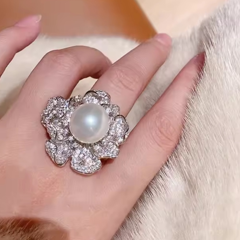 Luxe Pearl Blossom Ring | Statement Diamond Flower Design